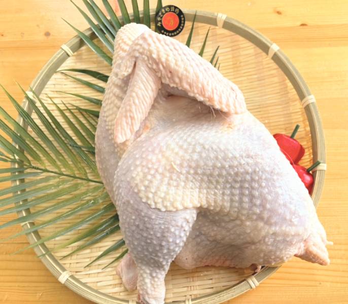 みやざき地頭鶏丸鶏 2.2〜3.2kg